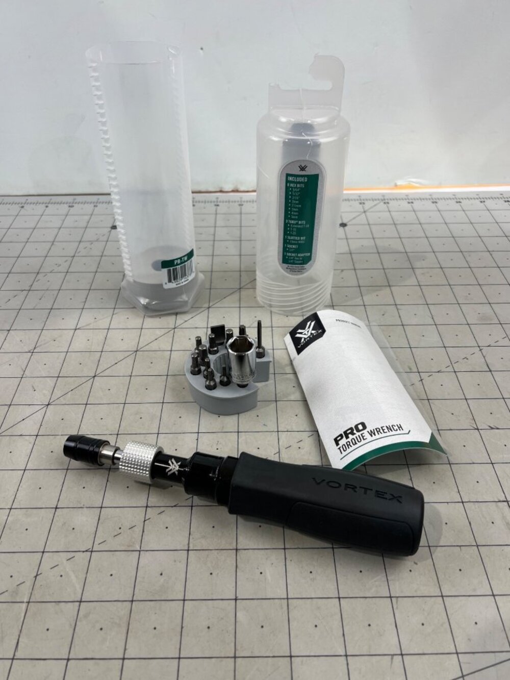 Vortex Pro Torque Wrench 1/4" Bit Set Adjustable 10-90 In-Lbs Includes Bits & So